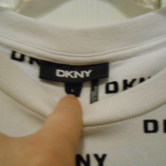 DKNY Cropped Motif Sweatshirt - Picture 2 of 6